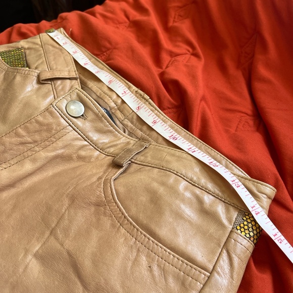 one of a kind Vintage Paige Novick camel REAL leather pants - Picture 5 of 5